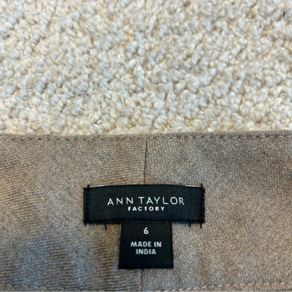 ANN Taylor brown dress pants size 6 - Picture 4 of 10